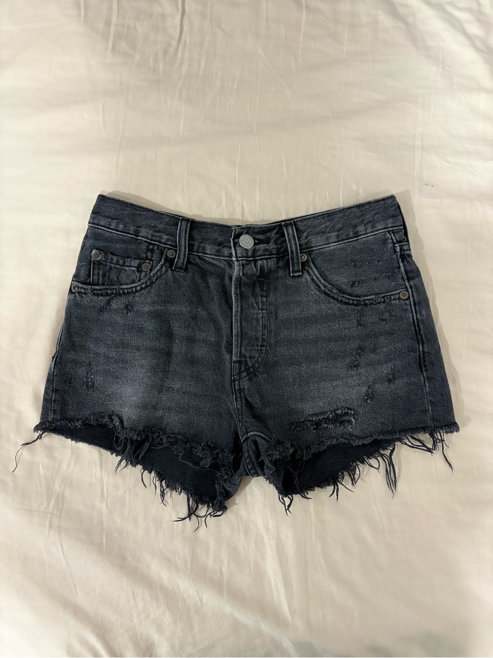 Levi's 501 distressed shorts
